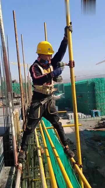 工地上无意间看到这,被工人干活的技术,高手在民间