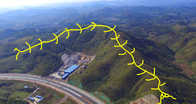 此地蜈蚣下山形,天心十道,降龙伏虎风水宝地