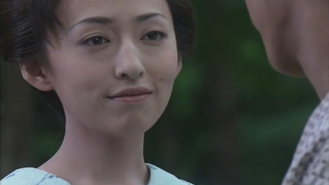 《怪谈百物语:雪女》村里接连发生被冻死的人,可现在却是大夏天
