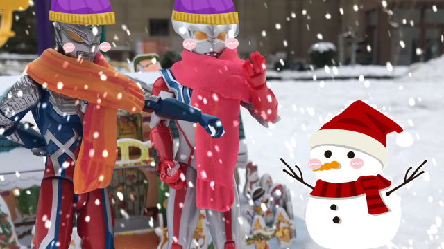 新年第一场雪,泰迦赛罗奥特曼相约出门堆雪人