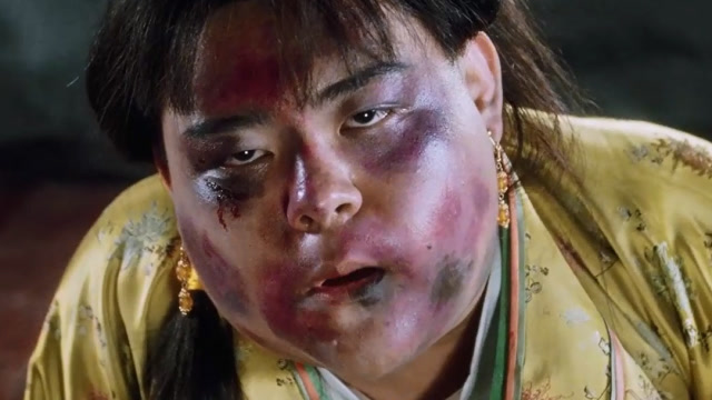 唐伯虎点秋香:秋香中面目全非脚,瞬间变猪头,石榴姐笑了!