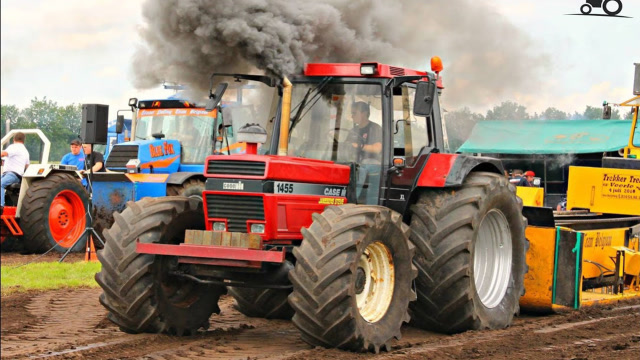 这个拖拉机太累啦,一脚油门踩到底,它的烟囱不简单