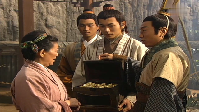 楚汉骄雄:韩信衣锦还乡,昔日漂母一饭之恩,今日韩信千金以报