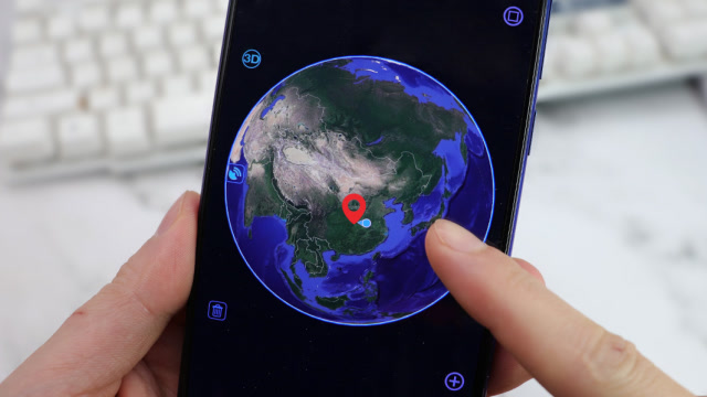 手机3d地球仪,连你家屋顶都能看到,很清晰!