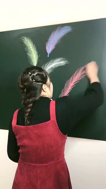 粉笔画羽毛,妙笔生花