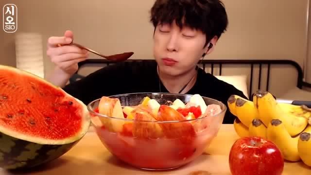 橘子煮的功效与作用_橘子煮过后竟有那么多的功效_橘子煮水喝有什么功效对新冠有好处