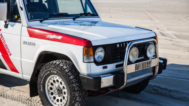 山猫经典1988三菱pajero帕杰罗达喀尔参赛车