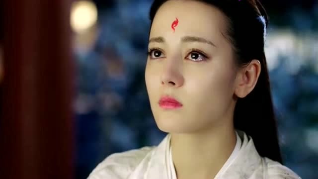 凤九为了帝君的劫数含泪跳崖,皇上悲伤万分气急吐血,这段真的把我虐哭