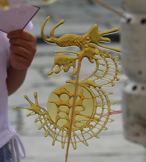 高手在民间,糖画制作的龙,最后完工后惊艳了