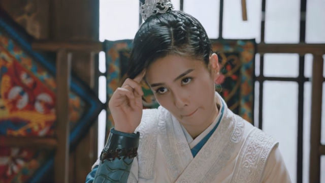 九流霸主:看到龙傲一睡醒了,李清流立马埋头装睡!