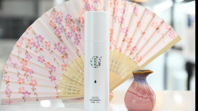 妆佰妍-清肌润颜爽肤水