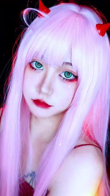 美妆大佬国家队02仿妆这模样确定不是动漫中走出来的吗