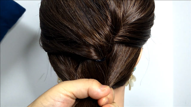 妈妈端庄实用盘发分享,发型适用多种场合,日常扎优雅有气质