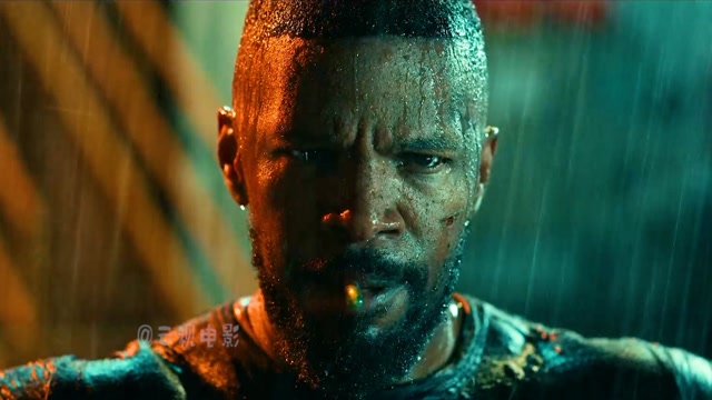 《超能计划》吃一颗药丸就可随机解锁超能力