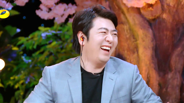 少年时期的郎朗弹钢琴,贡献了很多表情包,超搞笑