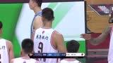 三罚中二 阿联关键时刻造三分犯规