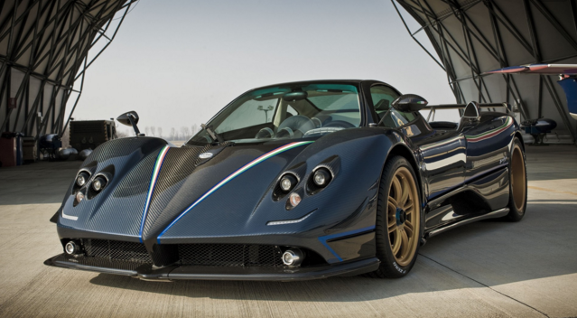 帕加尼幽灵之子,千万级跑车踩踩油门,整条街都被吓懵!