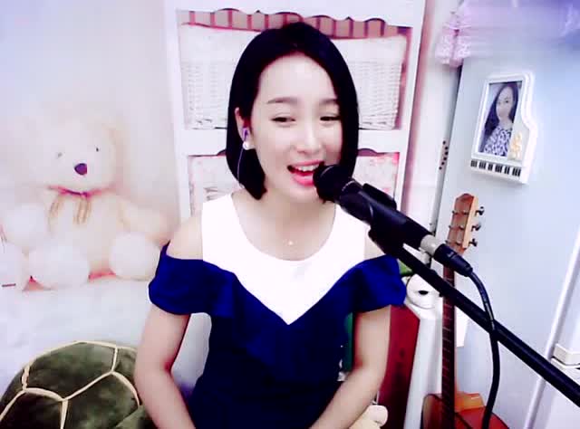 本山传媒二人转演员梁红演唱黄梅戏《对花》