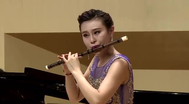 徐艳笛子独奏《梦之语》如痴如醉,如梦如幻!