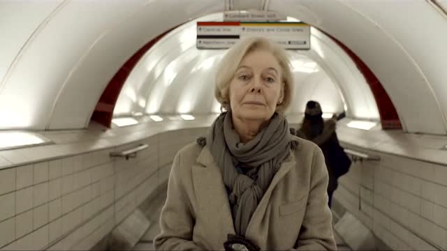 感人短片《mind the gap》伦敦地铁背后的故事