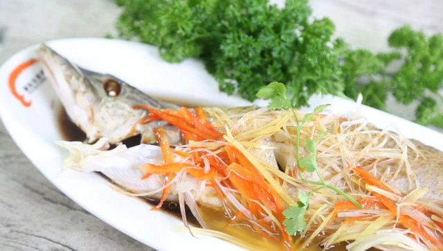 清蒸乔尔泰做法新疆北部额尔齐斯河流域独有美食