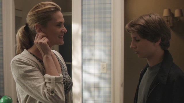 几分钟看完法国影片《登堂入室》,一部有着多重窥探意味的影片!