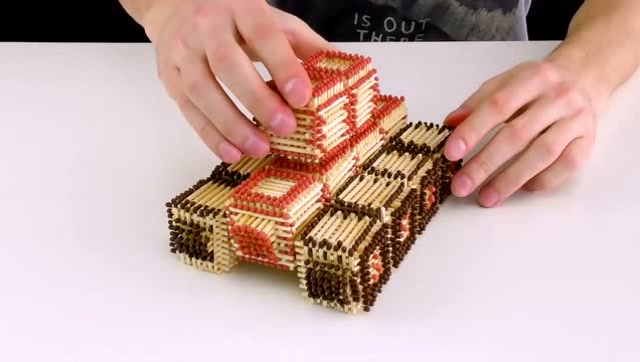 歪果仁逆天手工作品,火柴棒能做成这个,你信吗?