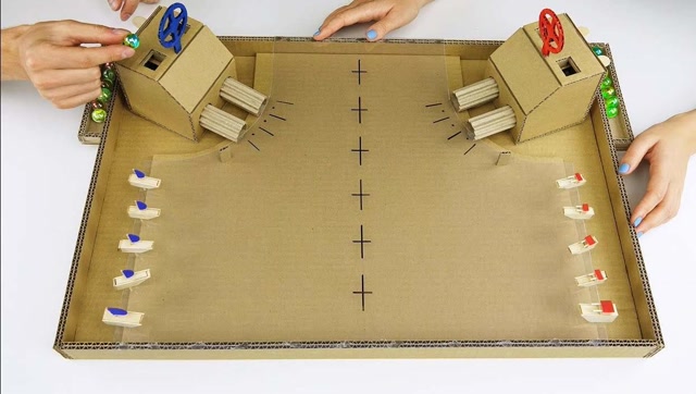 用纸壳在家自制桌上弹珠游戏