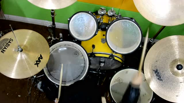 新桥艺馨音乐刘梓晨—jingle bell架子鼓演奏