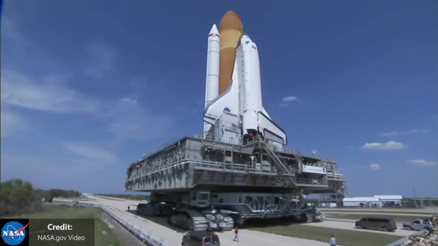 美国航天飞机的运输车,看着比变形金刚还震撼