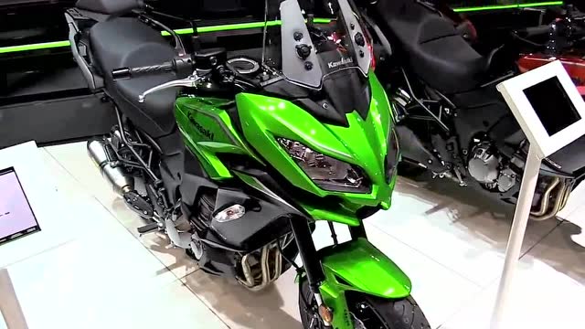 绿魔力量!2017 川崎 versys 1000x