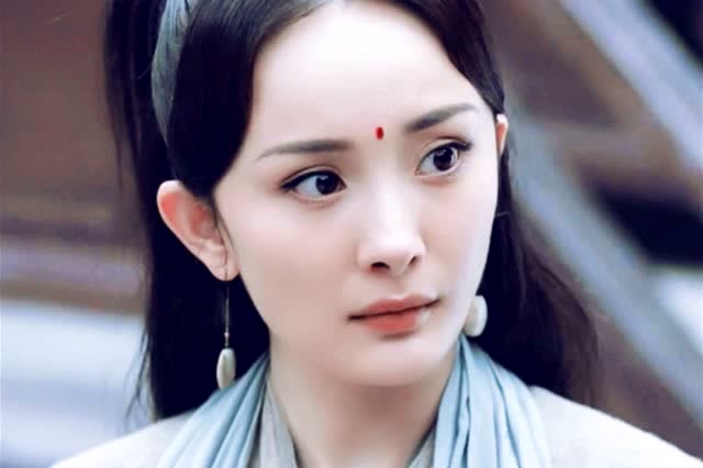 给古装眉心痣女星打分,热巴7分,赵丽颖8分,最后一位竟是满分