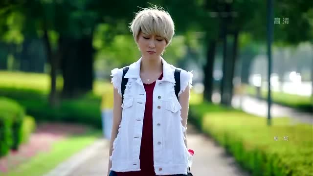 《盲约》易飞表白遭打击心情低落,路上碰到小虎意外求原谅