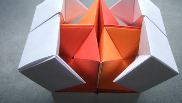 diy技术之折纸专题:歪果仁教你折百变魔盒