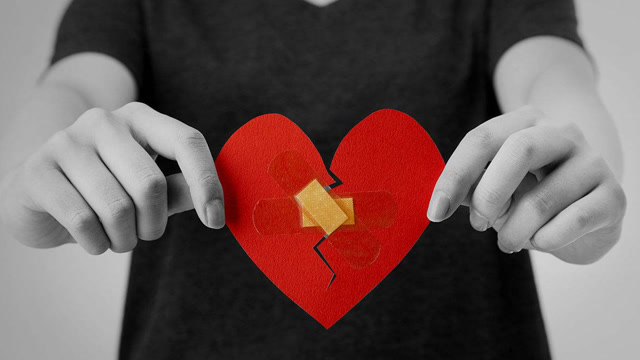 感情破碎了怎么办?手把手教你挽回一段爱情!