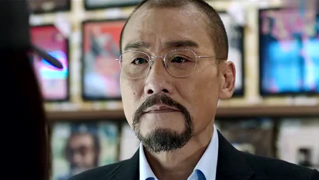 《寒战2》姜还是老的辣,文咏珊跟踪梁家辉轻易被其识破