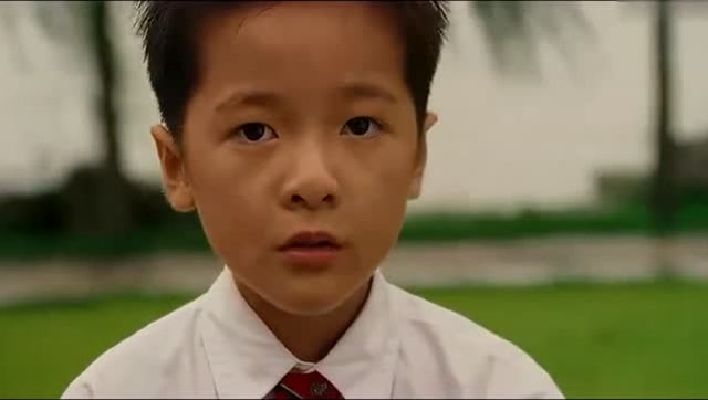 《长江七号》里的富二代男孩也是个反串!如今颜值比徐娇还美