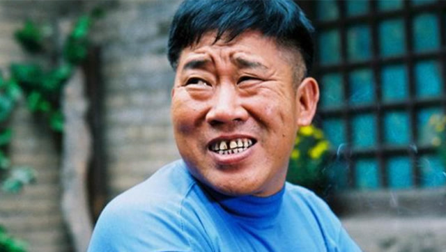 韩国丑角搞笑男演员图片