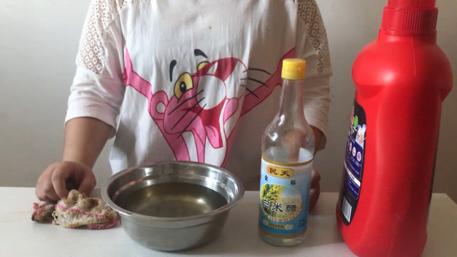 洗衣液和白醋配合,有这样的神奇妙用,赶紧来学习一下吧
