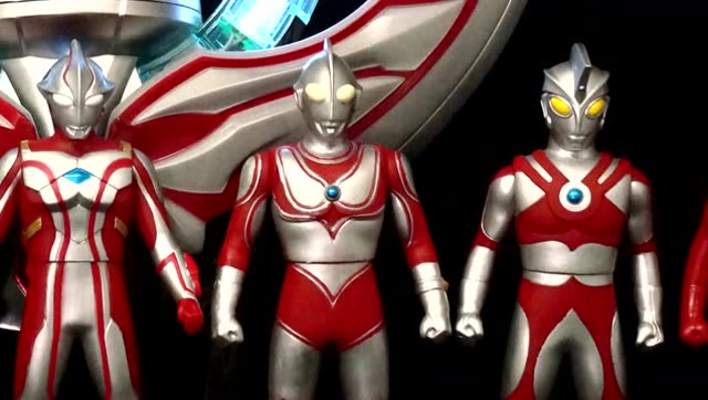 奥特曼红族变身 老大奥特之父 大哥佐菲 奥特五兄弟