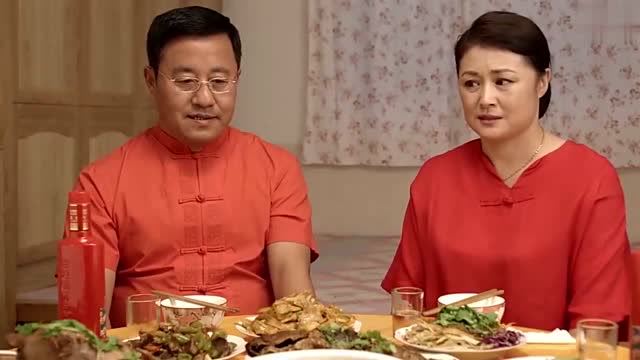 黄世友谢大脚让大国香秀改口, 香秀控制不住心情落泪