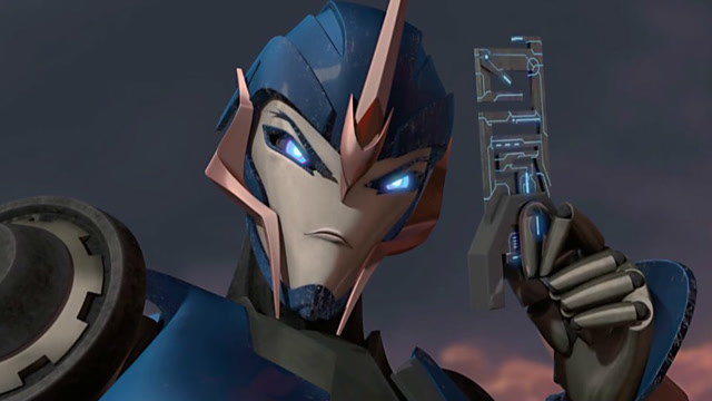 阿尔茜把手铐的钥匙给了红蜘蛛,要跟他打一场