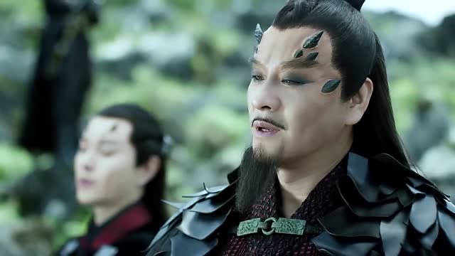 三生三世:翼族的造型还真是独特,翼君擎苍竟然头上有犄角?