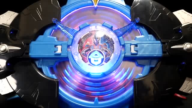 奥特曼罗布 dx罗布水晶系列 银河&究极赛罗水晶变身赏玩!