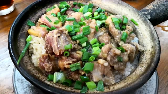 开平赤坎的柴火煲仔饭