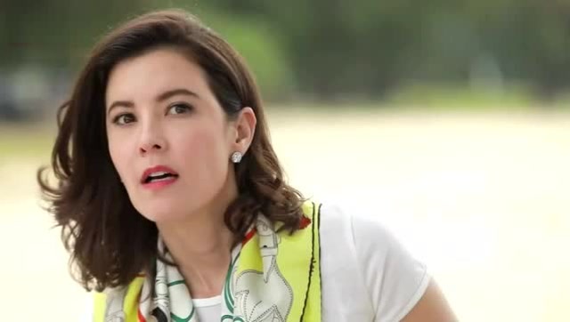 《杠上姐妹花》姐妹同时看上同一个男人,眼睛余光都在监视,什么都抢