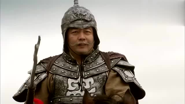 猛将罗章沙场单挑西凉守将,提枪跨马大杀四方,武功真高