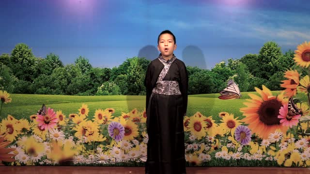 13刘旭泽朗诵明月