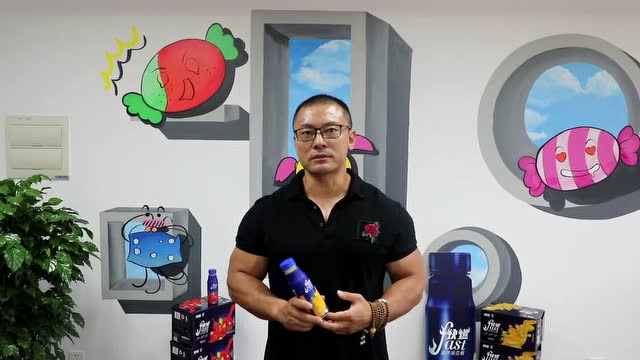 中国国家健美队队长辛健为快燃代言