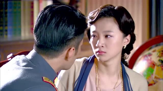 烽火佳人:沈之沛和黎雪梅互吐心声,谁知沈之沛突然晕倒